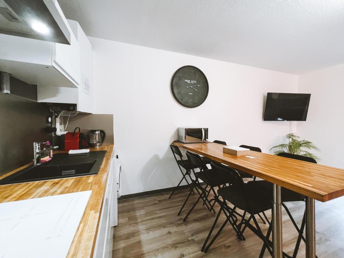 Appartement GEST-LOC LOCATION MEUBLÉE T3 Le DrômArdèchois - TOURNON SUR RHÔNE - ARDÈCHE Extérieur photo